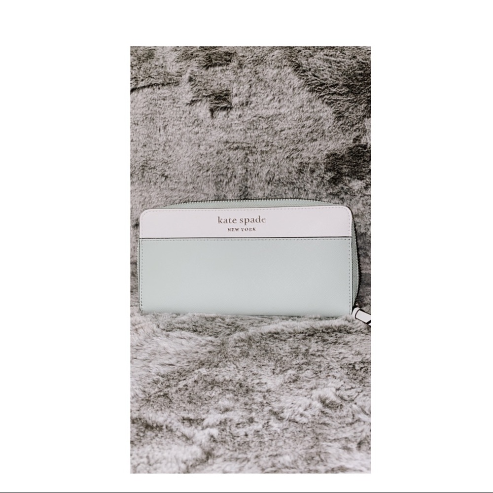 Original White/Turquoise Kate Spade Wallet